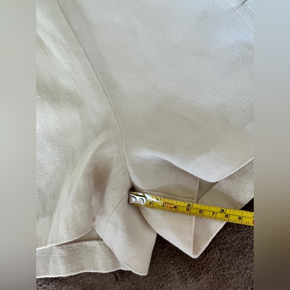 Auth. Fendi shorts made in Italy size 40 - Picture 11 of 11